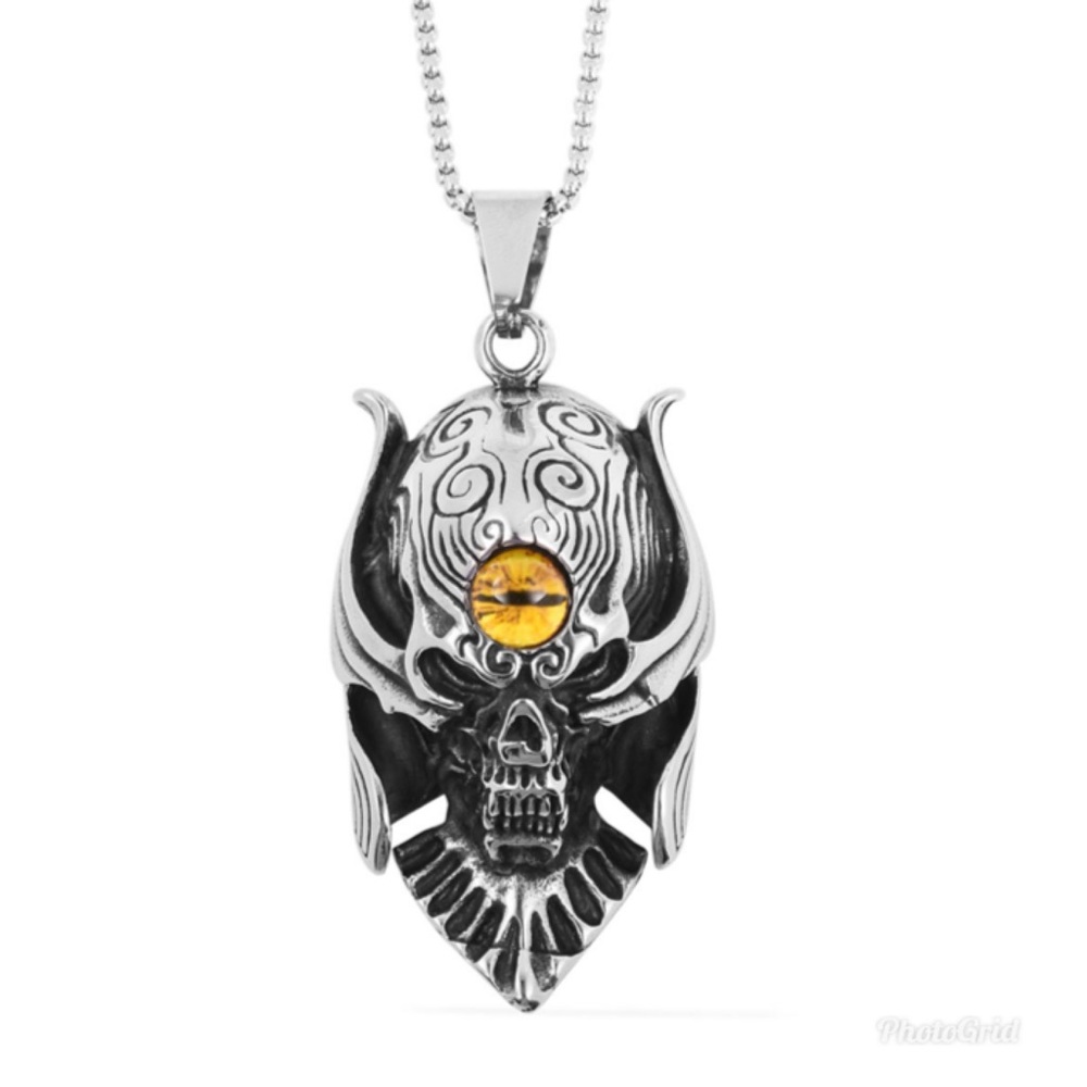 Chroma Skull Pendant Necklace in Black Oxidized - Picture 1 of 4